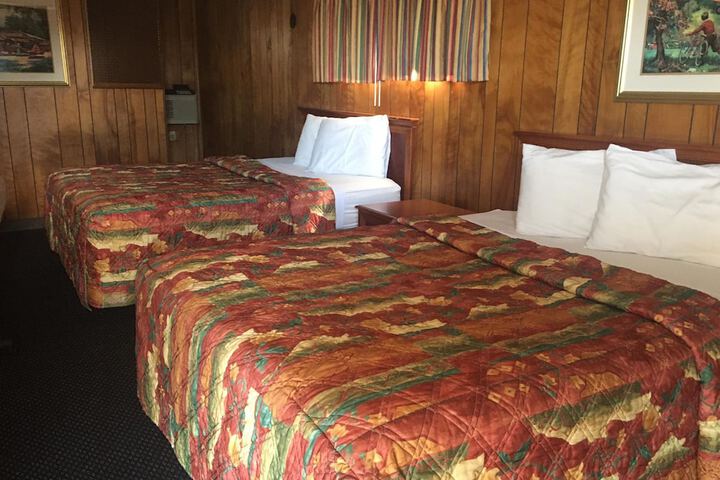 Room 24 of 29