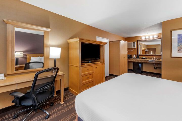 Room 16 of 54