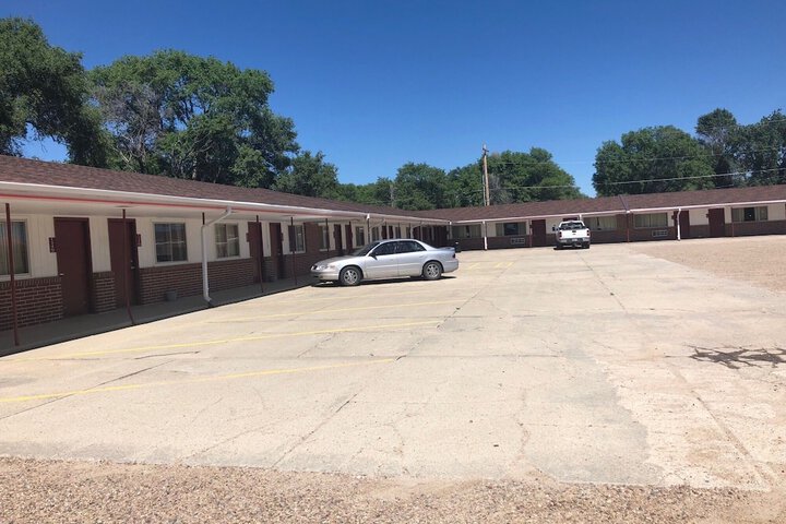 Raine Motel
