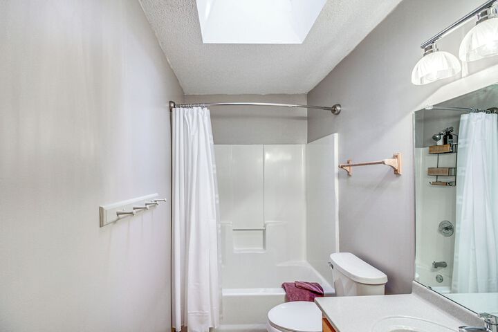 Beach & Lake Access: Brainerd Townhome