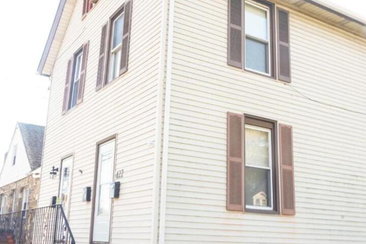 Lincoln Manor - Newly Renovated 1mile from PHL Airport and Sports Stadiums