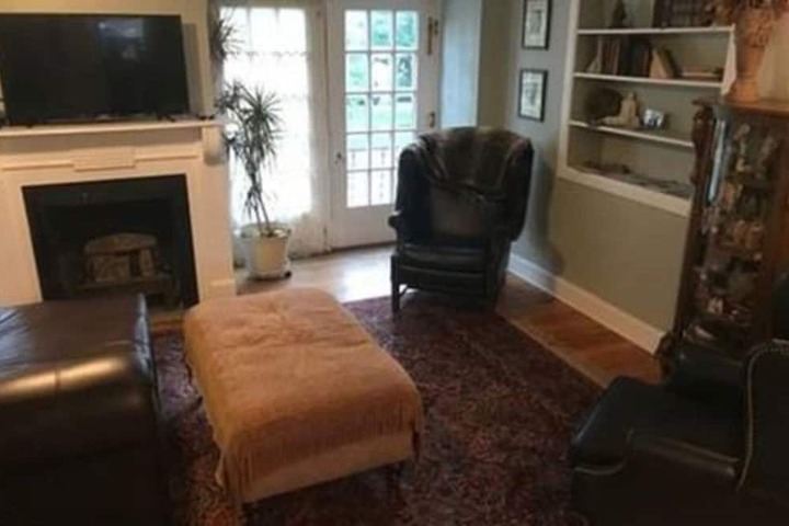 Vineyard Mansion & Carriage House Bed & Breakfast