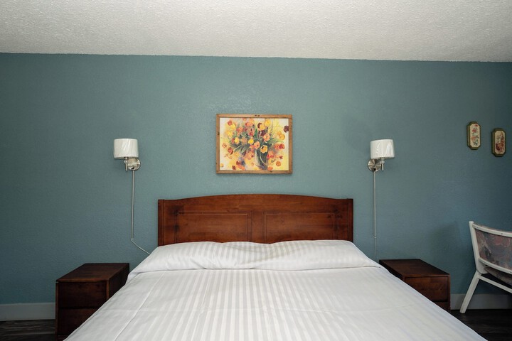 Room 20 of 53