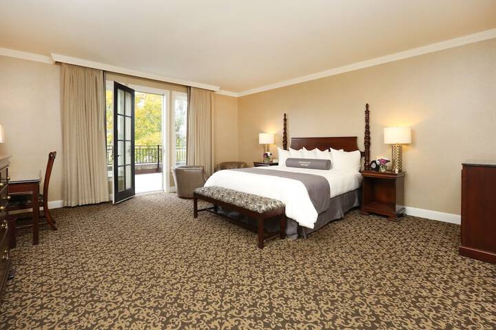 Room 31 of 118
