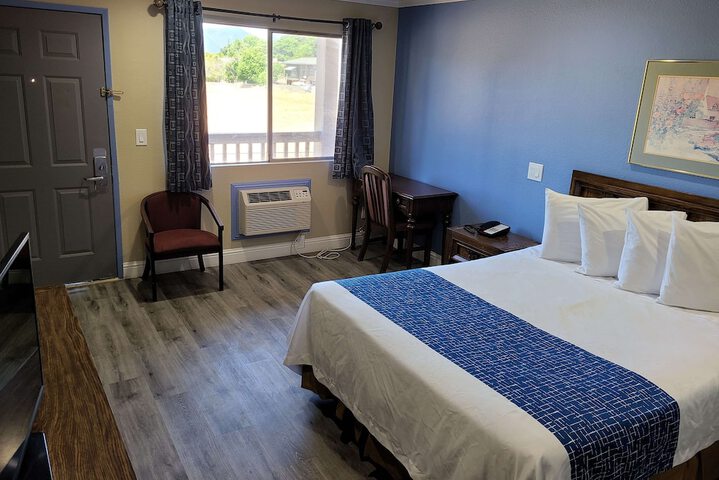 Room 33 of 44