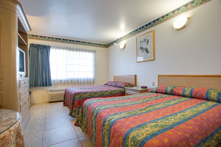 Room 8 of 39