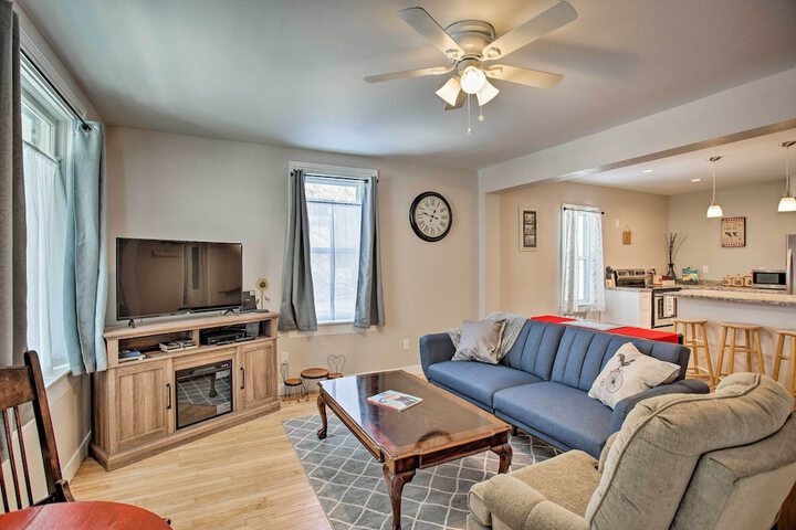 Family-friendly Menomonie Retreat: Walk to Town!
