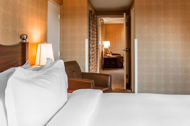 Room 47 of 101