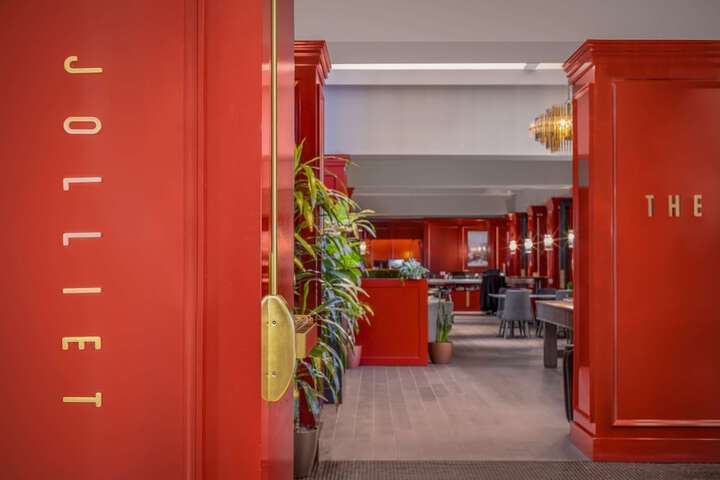 The Marquette Hotel Curio Collection by Hilton
