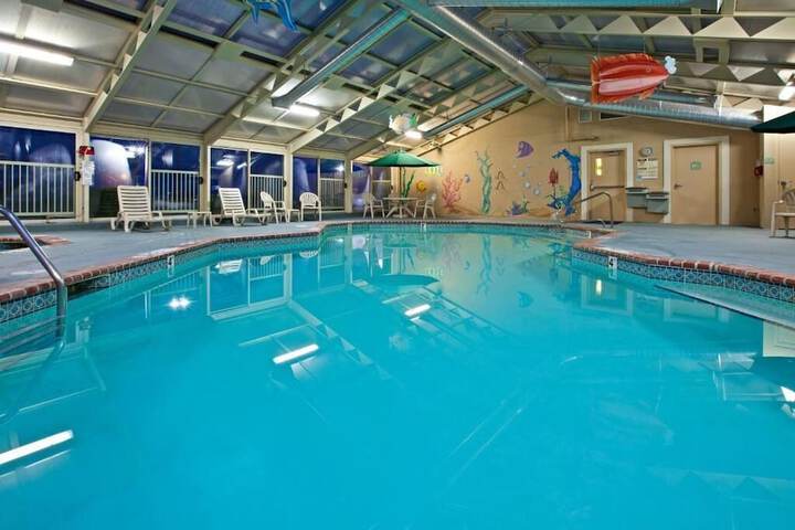 Pool 7 of 32