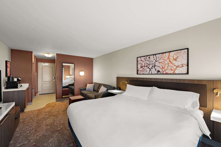 Hilton Garden Inn Omaha East / Council Bluffs
