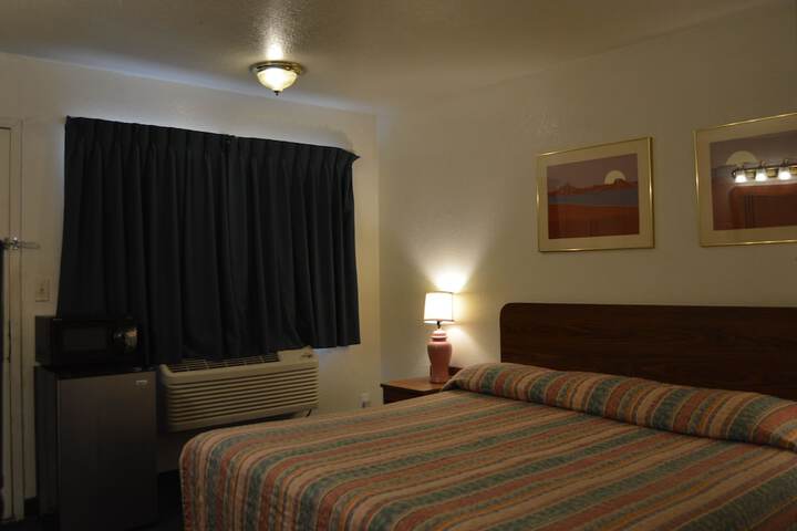 Room 18 of 31