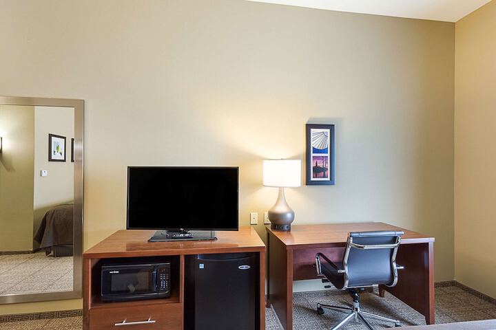 Room 16 of 50