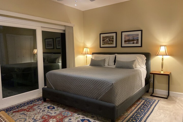 Room 28 of 49