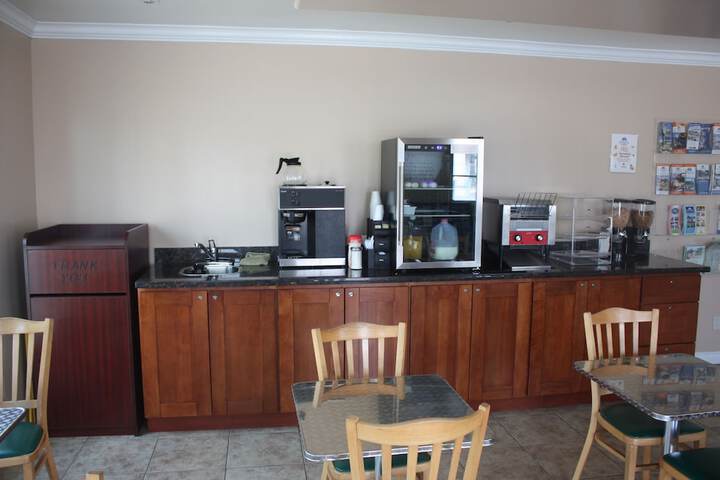 Breakfast/Coffee Service 37 of 37
