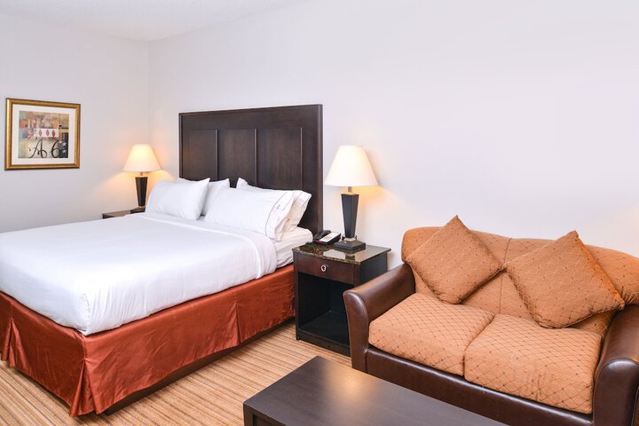 Room 8 of 41
