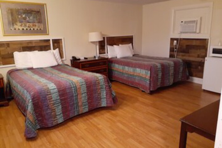Town Line Motel