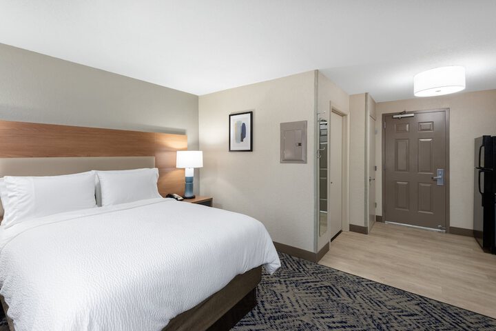 Room 17 of 26