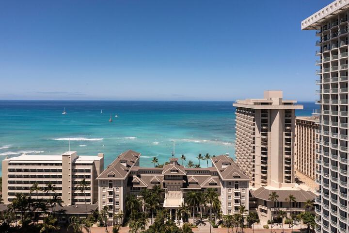 Moana Surfrider a Westin Resort & Spa, Waikiki Beach
