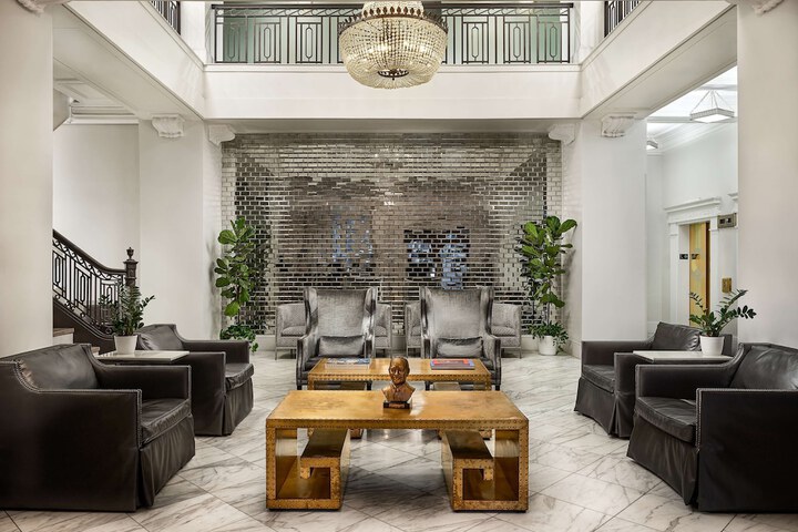 Redmont Hotel Birmingham Curio Collection by Hilton