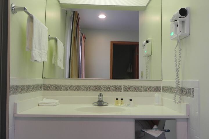 Room 21 of 99