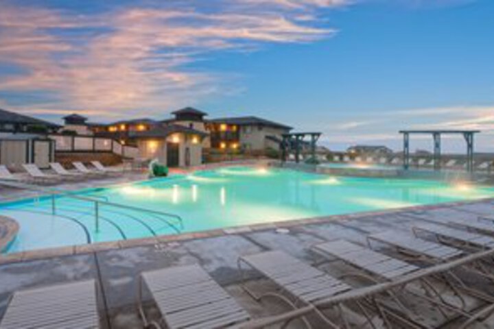 Pool 25 of 72
