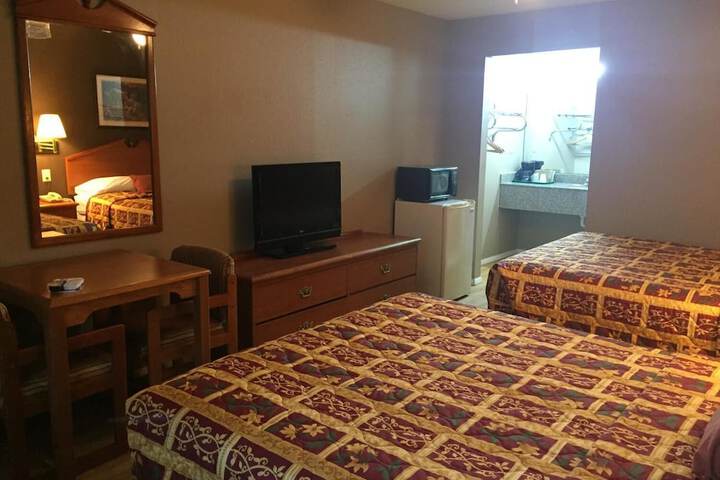 Room 17 of 30