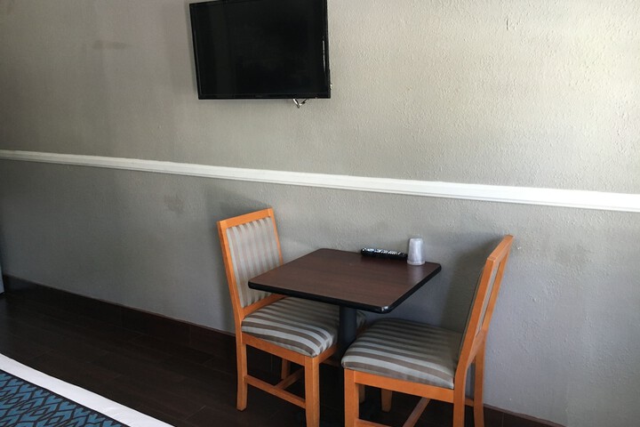 Room 15 of 24