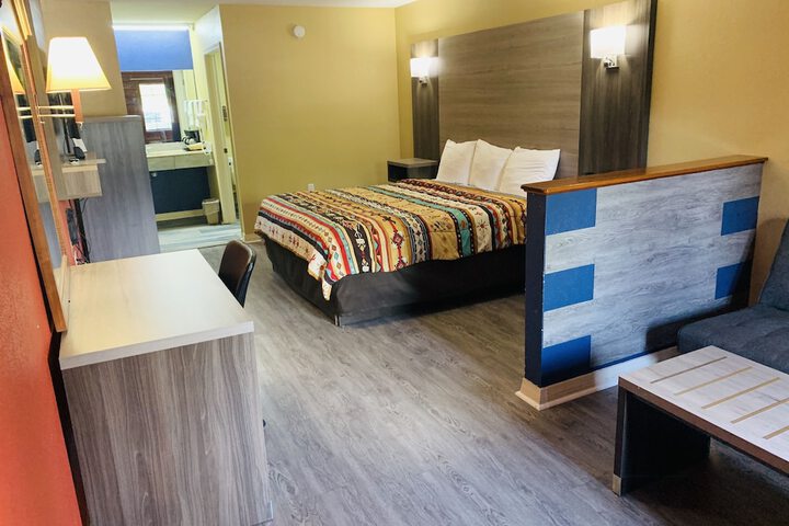 Room 13 of 15
