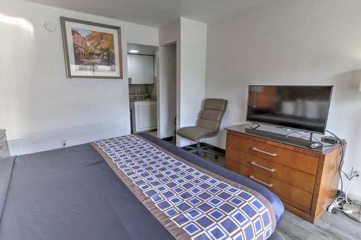 Room 26 of 29