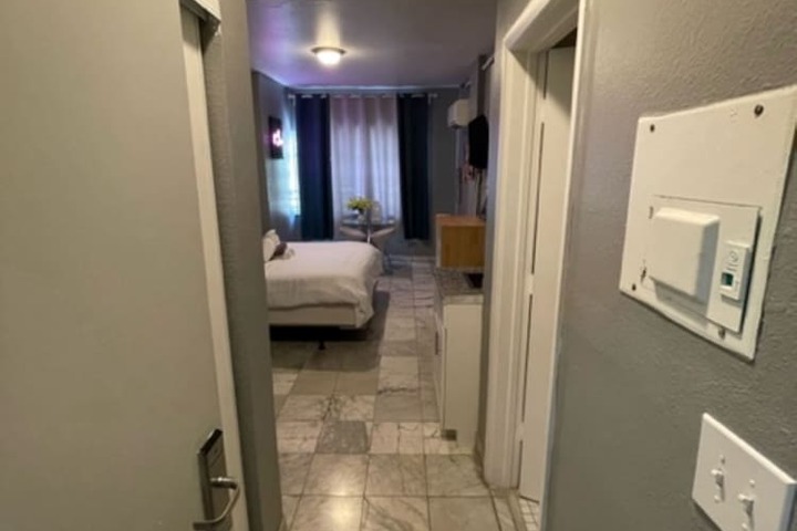 Room 30 of 93