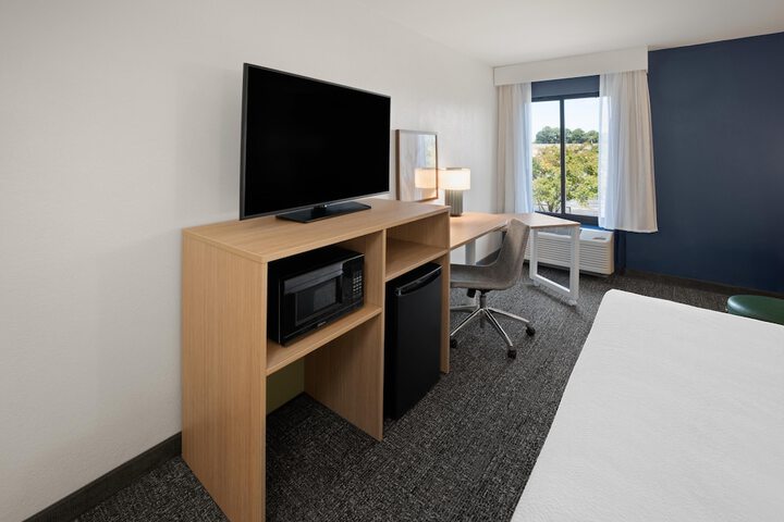 Spark by Hilton Decatur