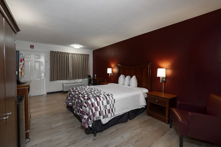 Room 18 of 29