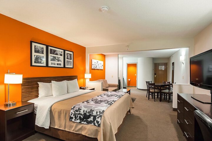 Room 18 of 41