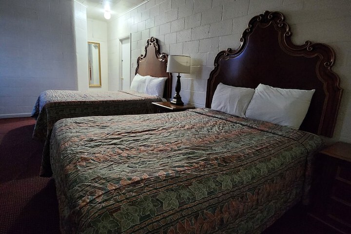 Room 20 of 23