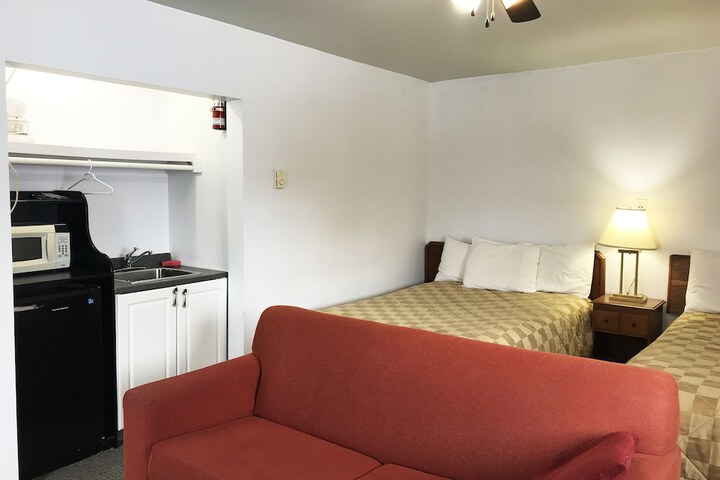 Room 52 of 55