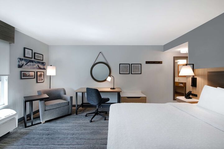 Hampton Inn Anderson / Alliance Business Park