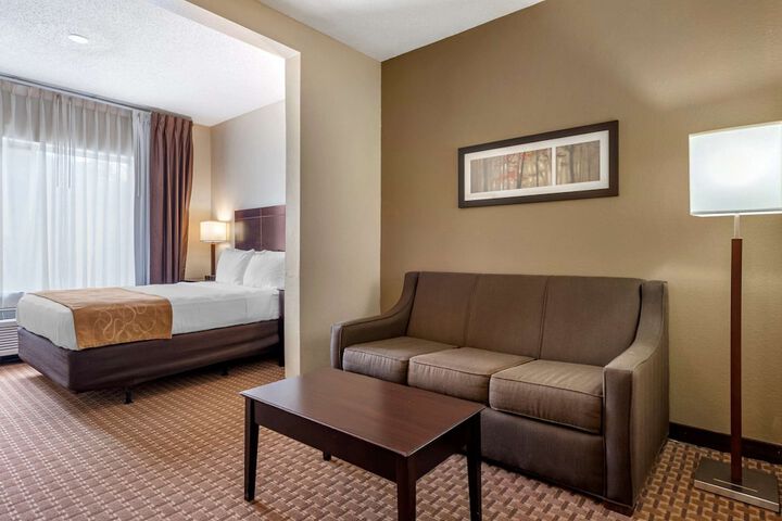 Room 15 of 32