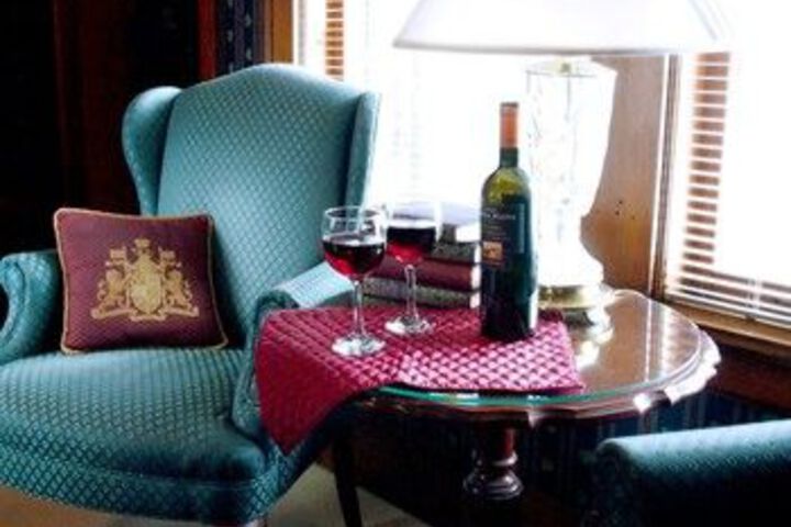 Arbor Hill Inn