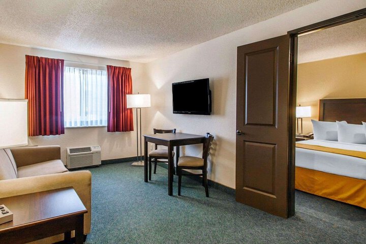 Quality Inn & Suites Springfield - Eugene North