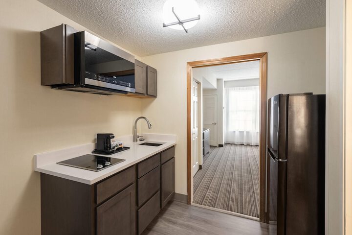 Country Inn & Suites by Radisson Findlay, OH