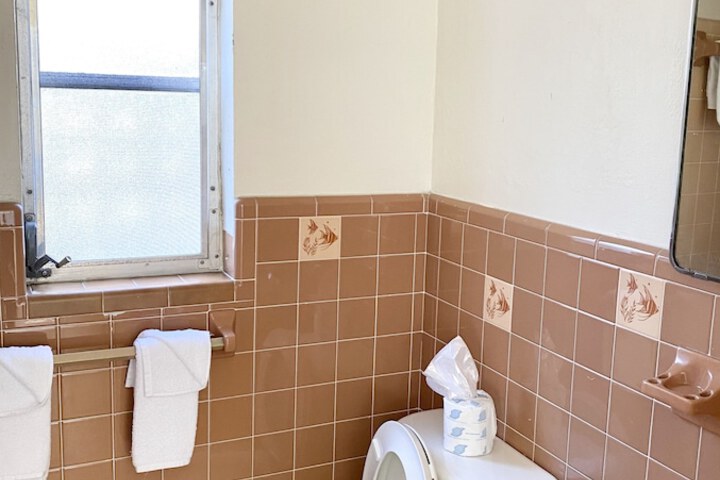Room 49 of 66