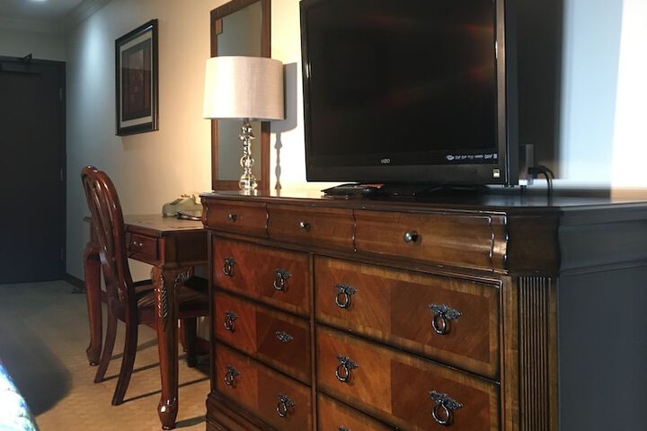 Room 37 of 46