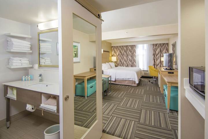 Room 40 of 56
