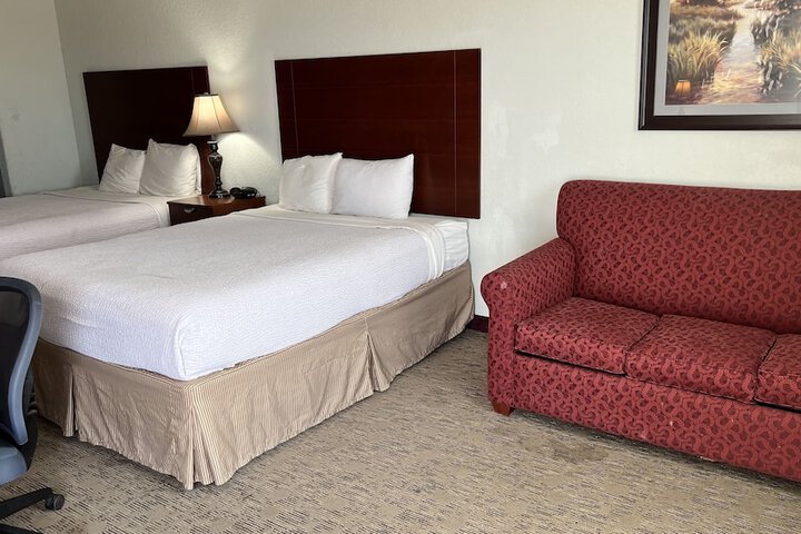 Room 16 of 32
