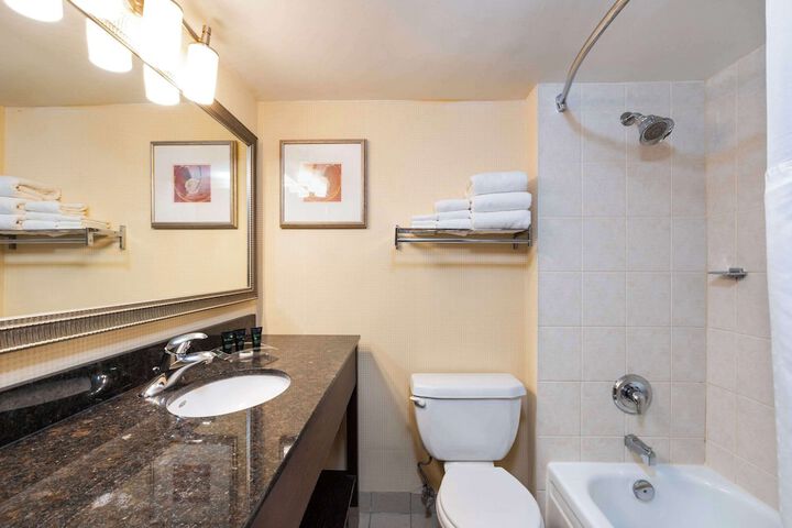 Room 15 of 54