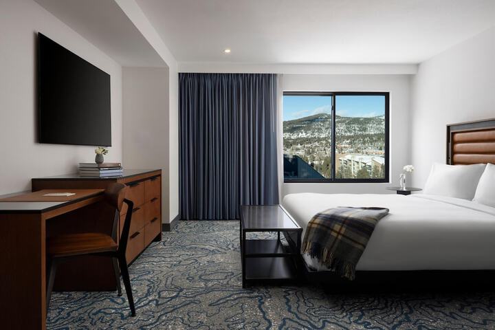 Hotel Alpenrock Breckenridge Curio Collection by Hilton