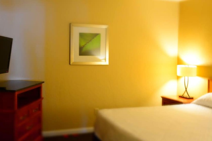 Room 15 of 40