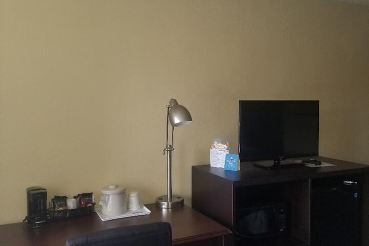 Room 21 of 30