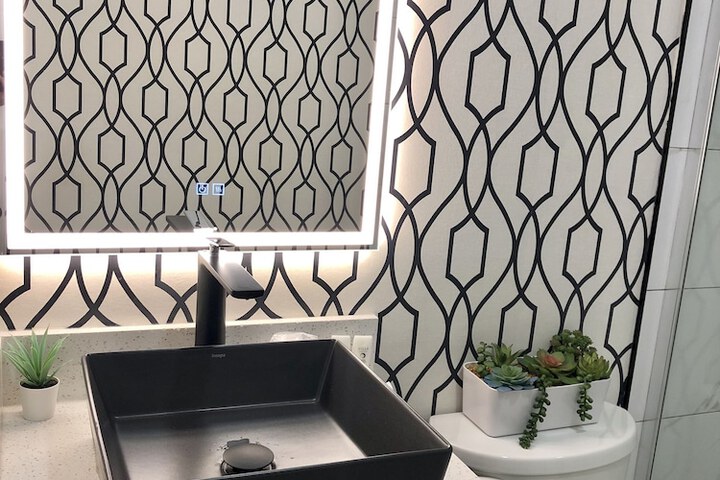 Room 19 of 28